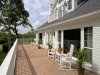 wraparound-porch-can-deal-major-guest-list