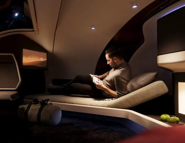 Swift Pod – Pod de voyage autonome futuriste de nuit par XOIO