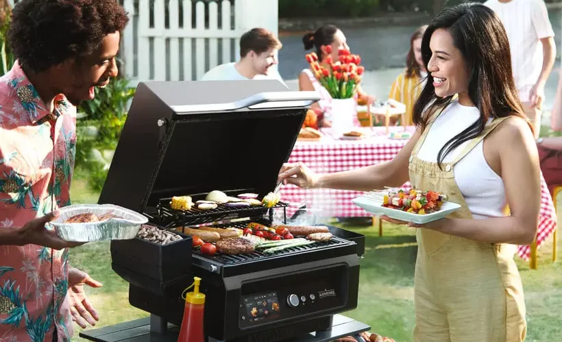 ASMOKE Essential - Un barbecue à granulés intelligent alimenté par batterie